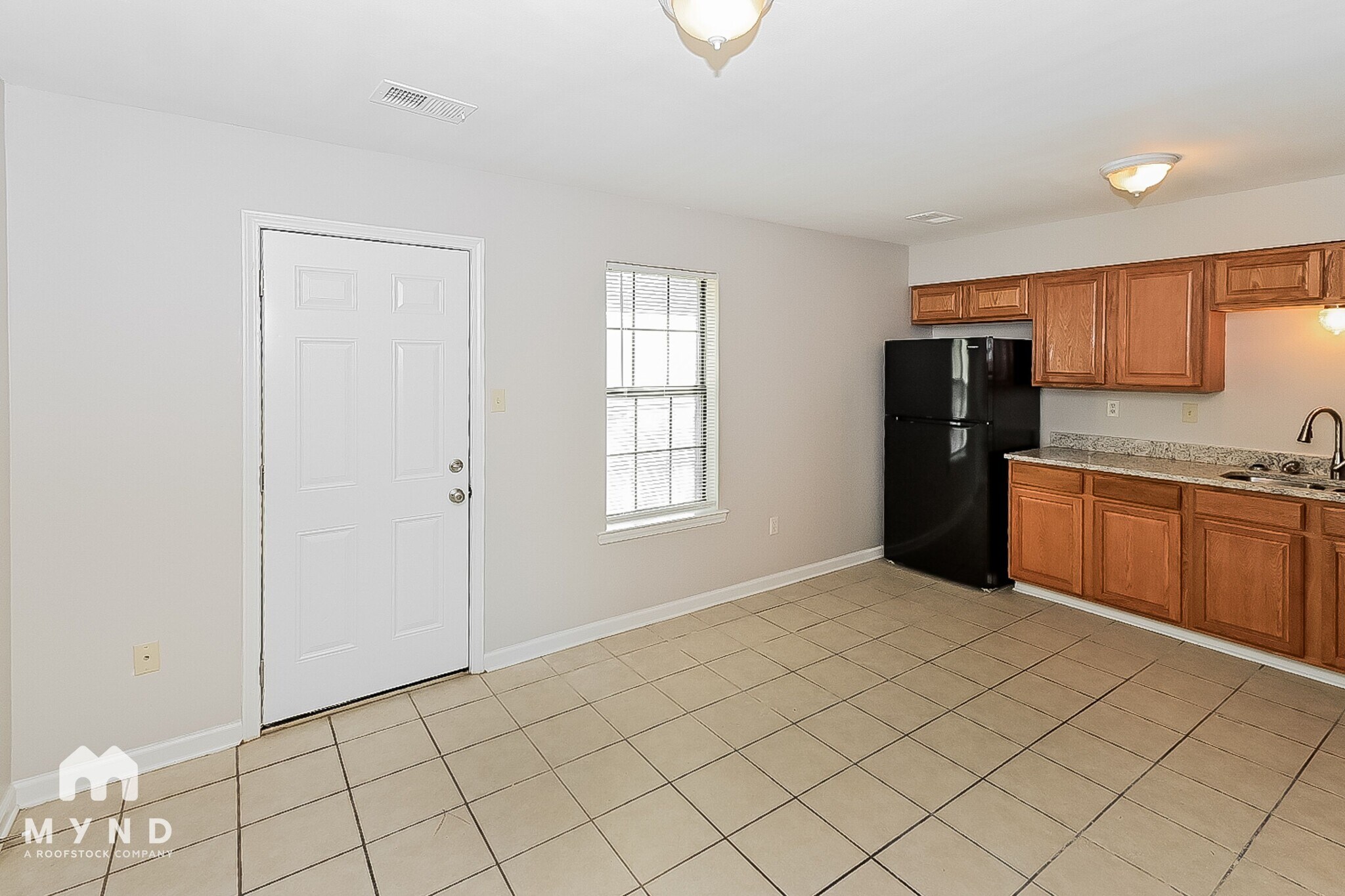 Building Photo - 10571 Chateau Dr