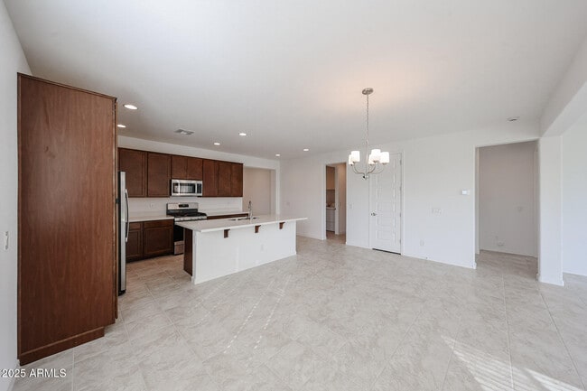 Building Photo - 14831 W Cottontail Ln