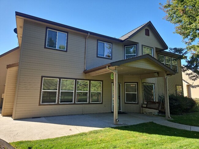 Building Photo - Beautiful 4 bedroom, 3 bath home in Meridian.