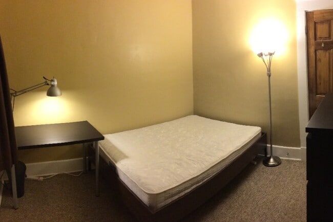 Bedroom 1 (Desk Chair Not Shown) - 86 Winspear Ave