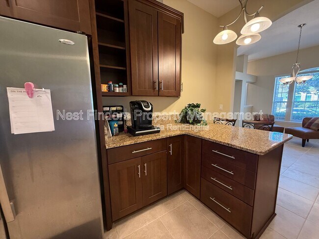 Building Photo - 4786 Yacht Ct
