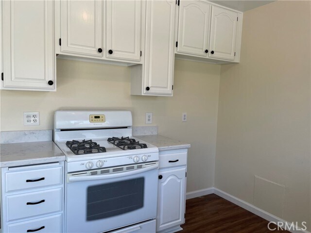 Building Photo - 6331 Balmoral Dr