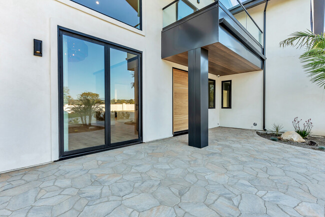 Building Photo - 14692 Ranch Trail Dr