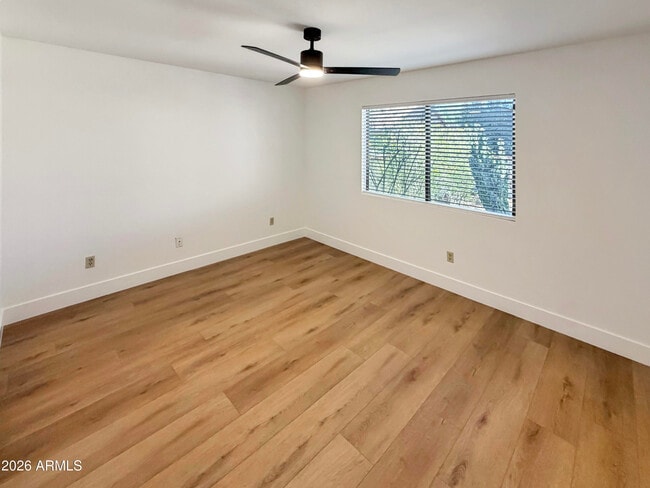 Building Photo - 14607 N Olympic Way