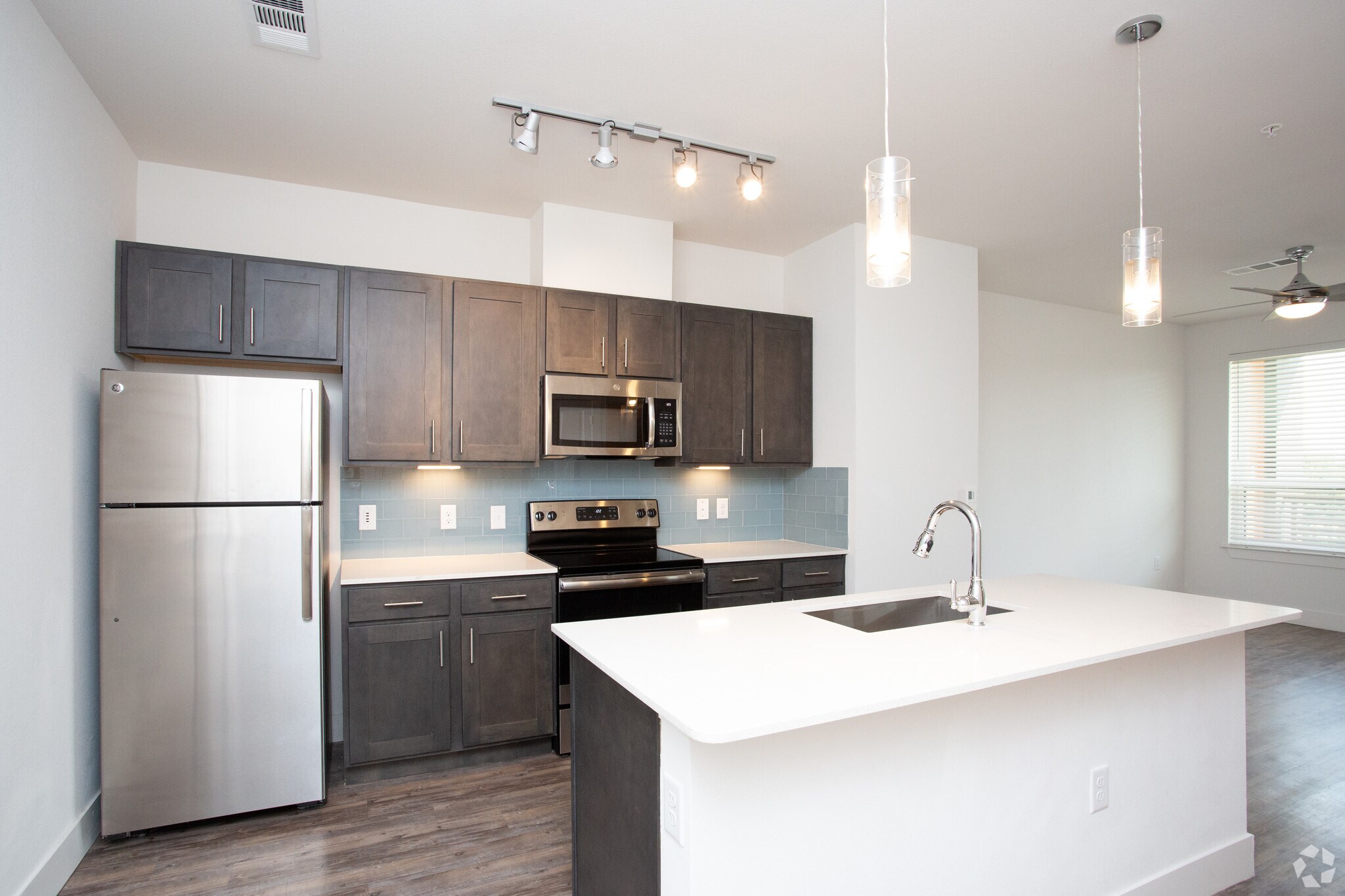 The Addison 2810 Babcock Rd San Antonio TX 78229 Apartment Finder