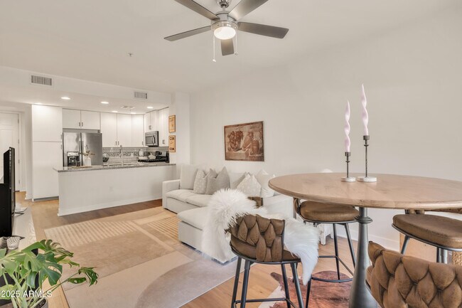 Building Photo - 5450 E Deer Valley Dr