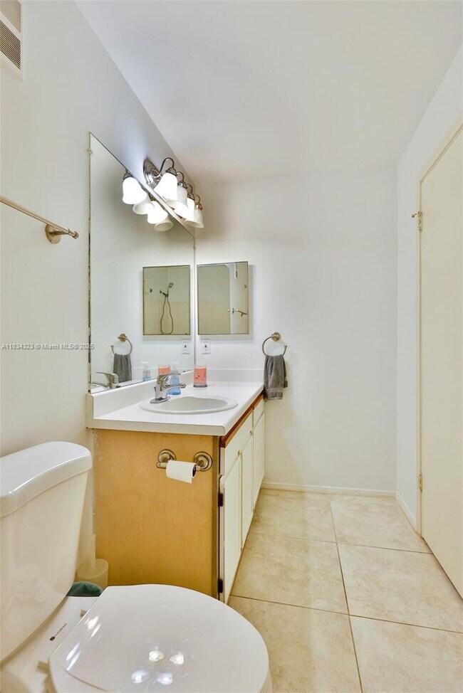 Building Photo - 2647 NW 33rd St