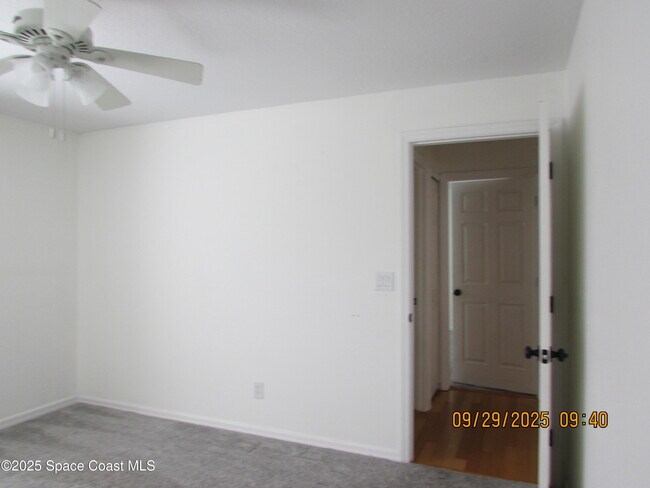 Building Photo - 2070 Tiburon Ln