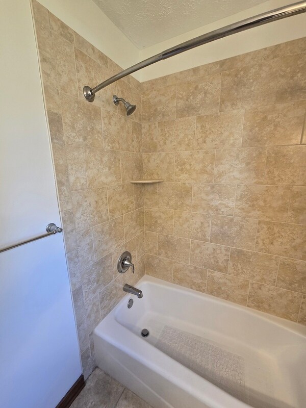 Building Photo - 8300 Banshire Ct