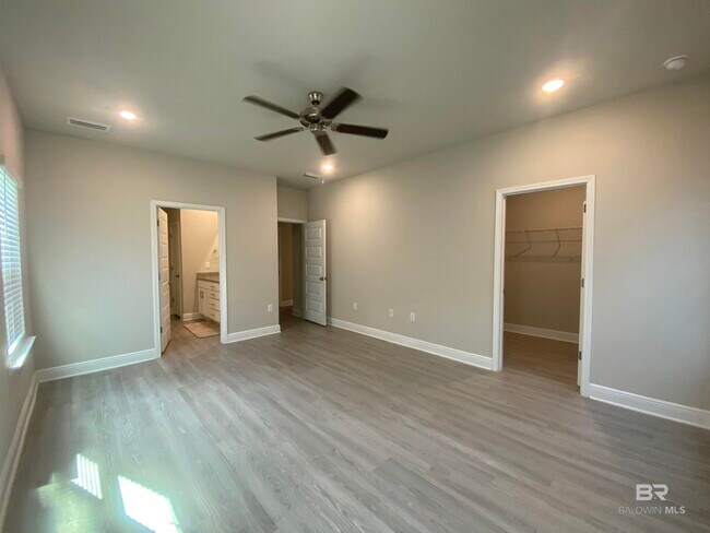 Building Photo - 24271 Alydar Lp