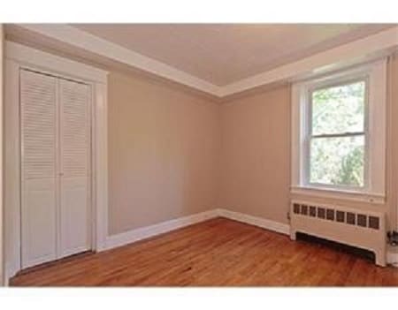 Building Photo - 16 Gates Ct