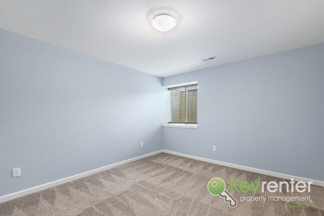 Building Photo - Newly Built 3 Bedroom Beauty: Lawn care and trash included!