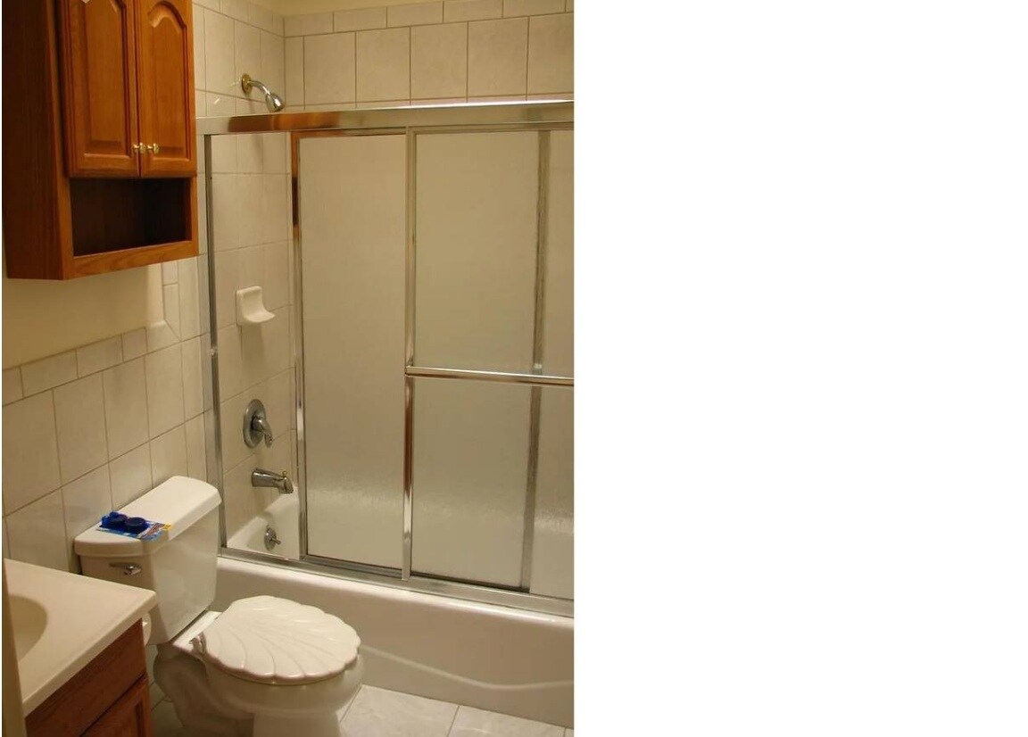 Building Photo - 2034 33rd Ave