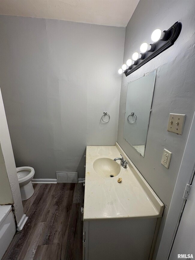 Building Photo - 2916 W Meidroth St