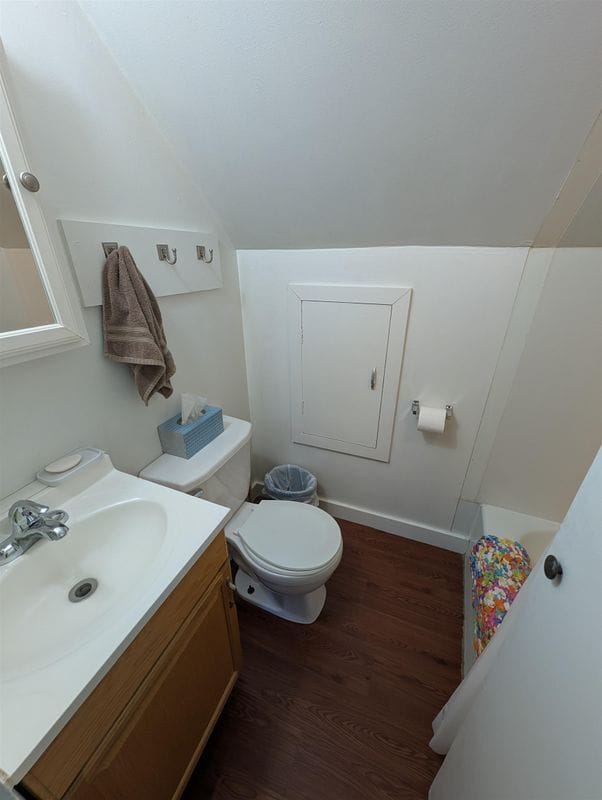 Building Photo - 73 Highland St