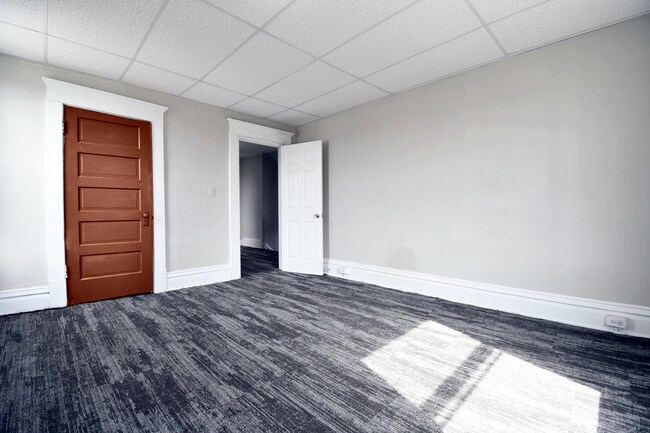 Building Photo - 1850 Buffington Ave