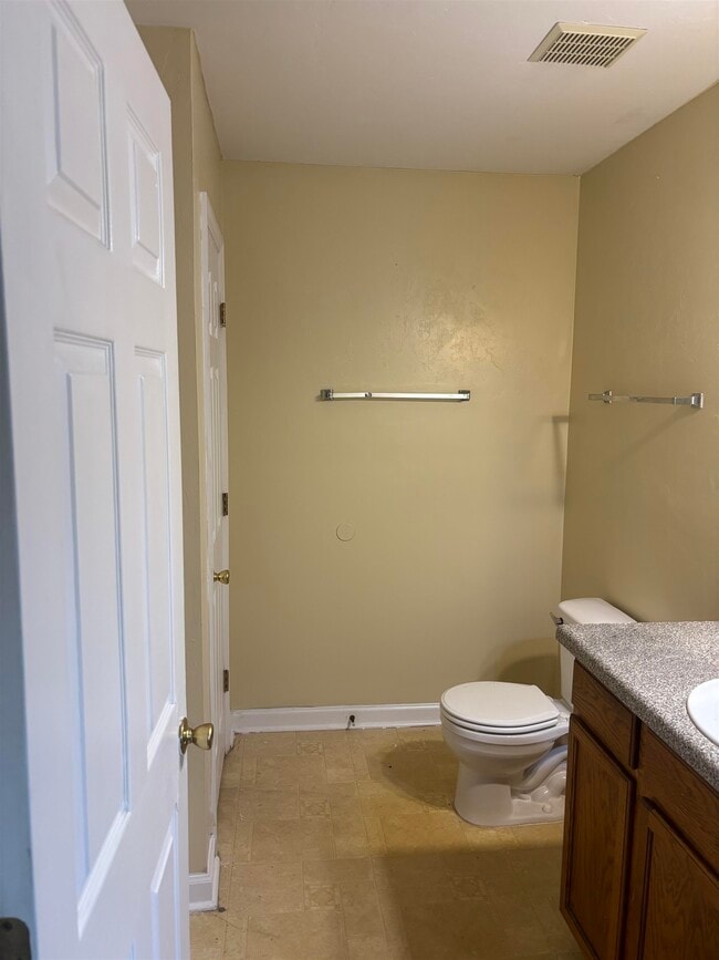 Building Photo - 877 Medical Commons Ct