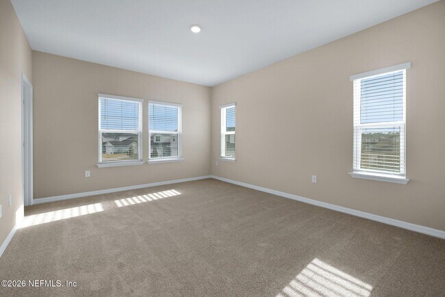 Building Photo - 365 Cherry Elm Dr