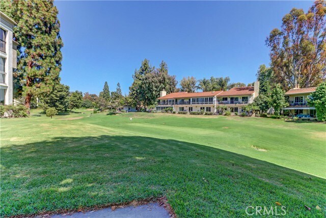 Building Photo - 5515 Paseo Del Lago W