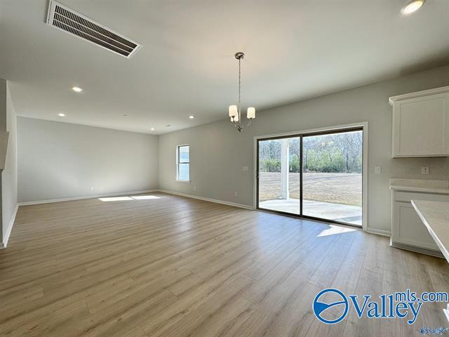 Building Photo - 14668 Mountain Strm Dr