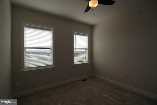 Building Photo - 43355 Radford Divide Ter