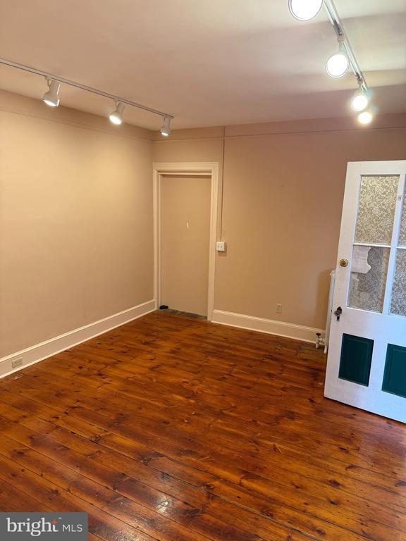 Building Photo - 20 N Union St