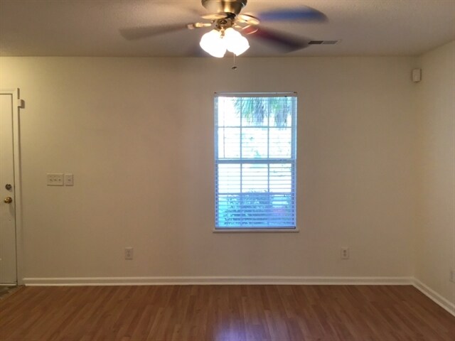 Building Photo - 323 Aberdeen Cir