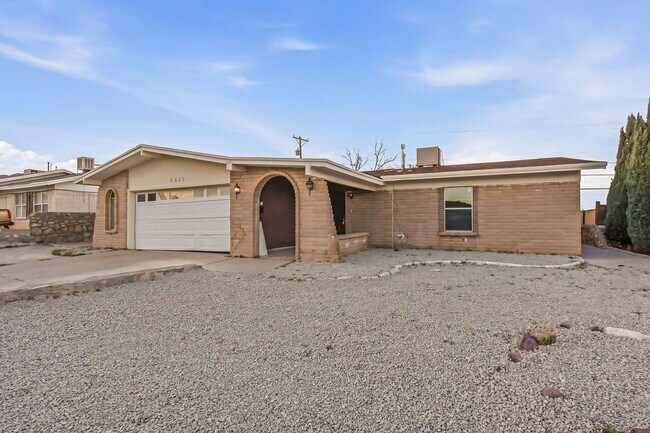 Building Photo - 4613 Sun Valley Dr