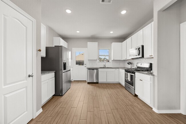 Building Photo - 25803 Hickory Pecan Trl