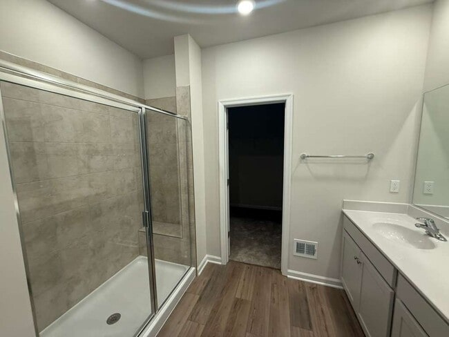 Building Photo - 6454 Fennec Run