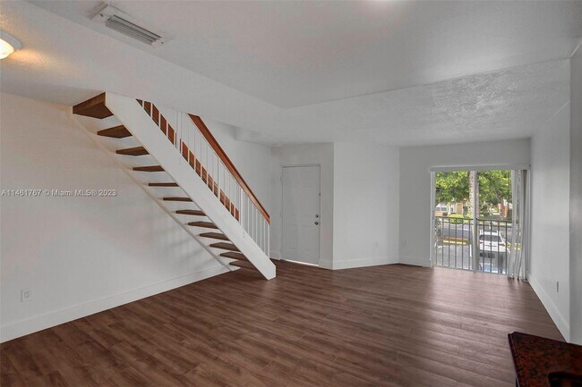 Building Photo - 675 NW 85th Ct