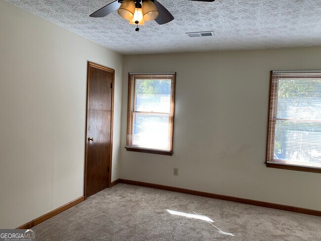 Building Photo - 1103 Booth Ct SW