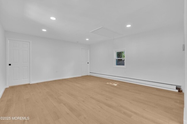Building Photo - 61 Gladney Ave
