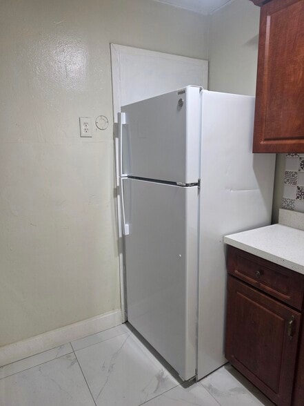 Building Photo - 4941 NW 12th Ct