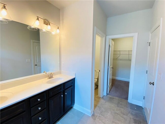 Building Photo - 2480 Scarlet Maple Alley