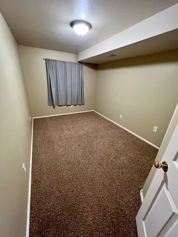 Building Photo - 4208 Willow Canyon Dr