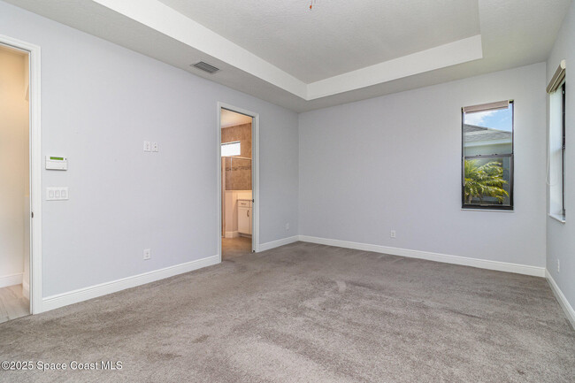 Building Photo - 2991 Casterton Dr