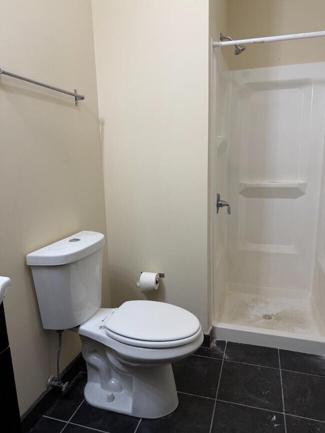 Building Photo - 1911 N Gratz St