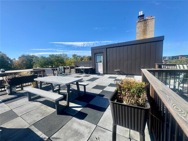 Building Photo - 3150 Excelsior Blvd