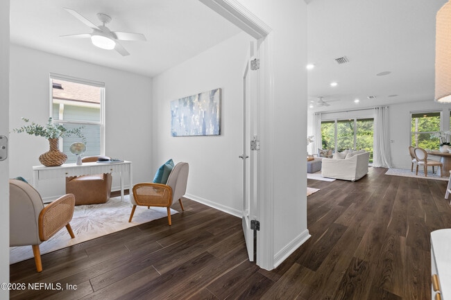 Building Photo - 282 Timber Lgt Trl
