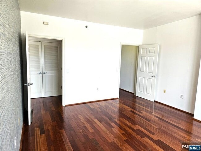 Building Photo - 3104 City Pl