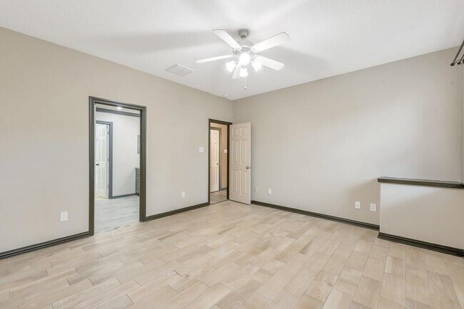 Building Photo - 18 N Star Ridge Cir