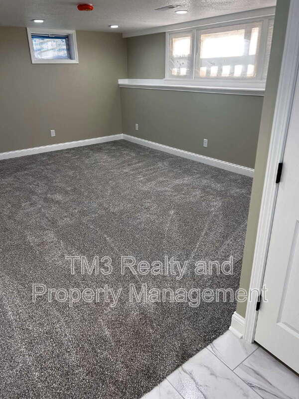 Building Photo - 506 S 17th St