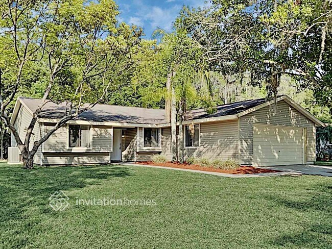 Building Photo - 513 Lakeview Dr