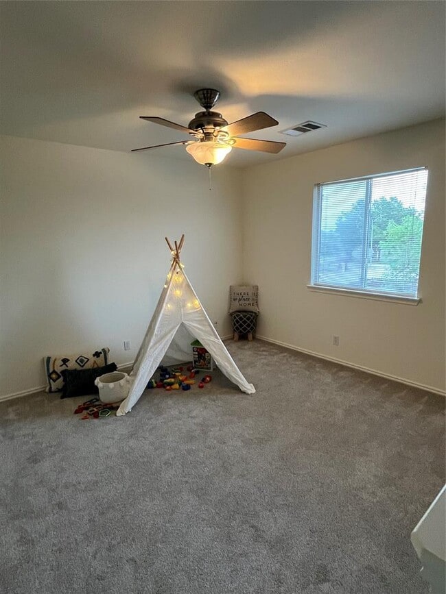 Building Photo - 3104 Tyler Ln