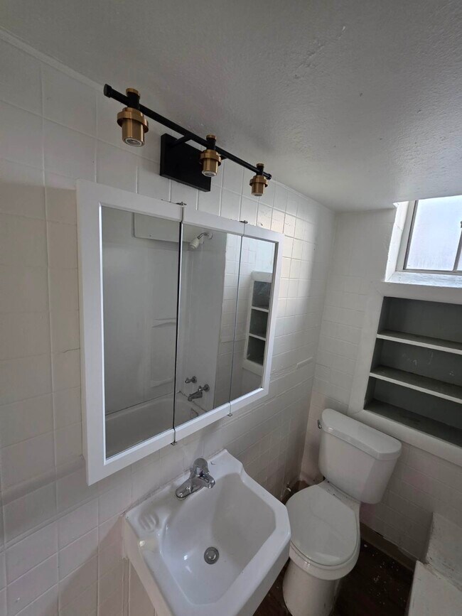 Building Photo - 1815 Cleveland Ave