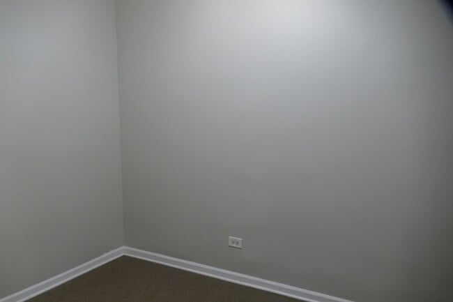 Building Photo - 1729 N Fairfield Ave