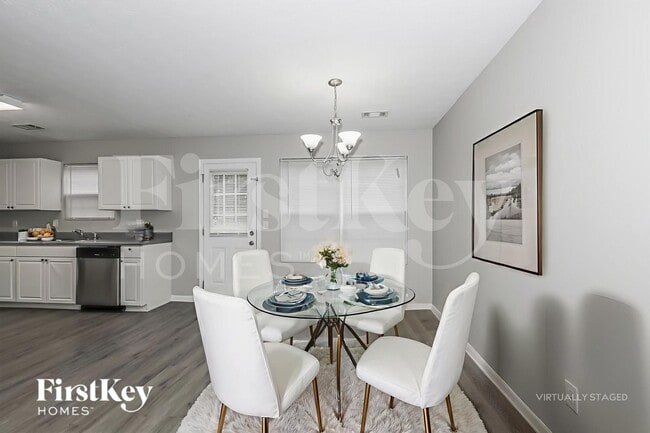 Building Photo - 311 Goldenrod Dr