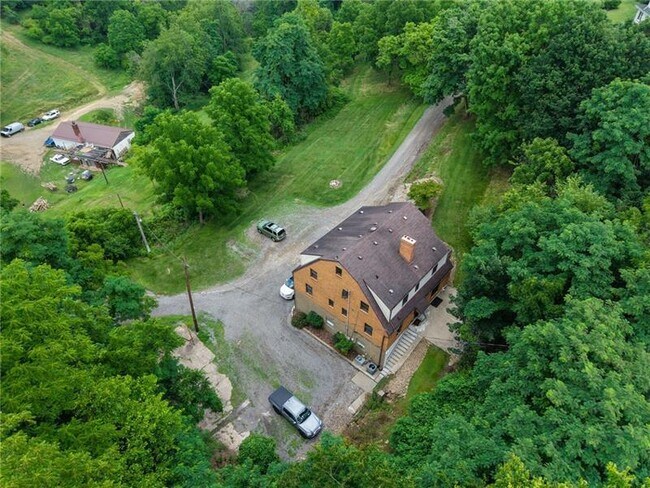 Building Photo - 4465 Mt Troy Rd Ext