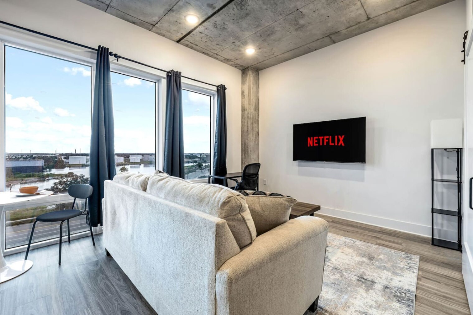 Building Photo - 617 N 12th St